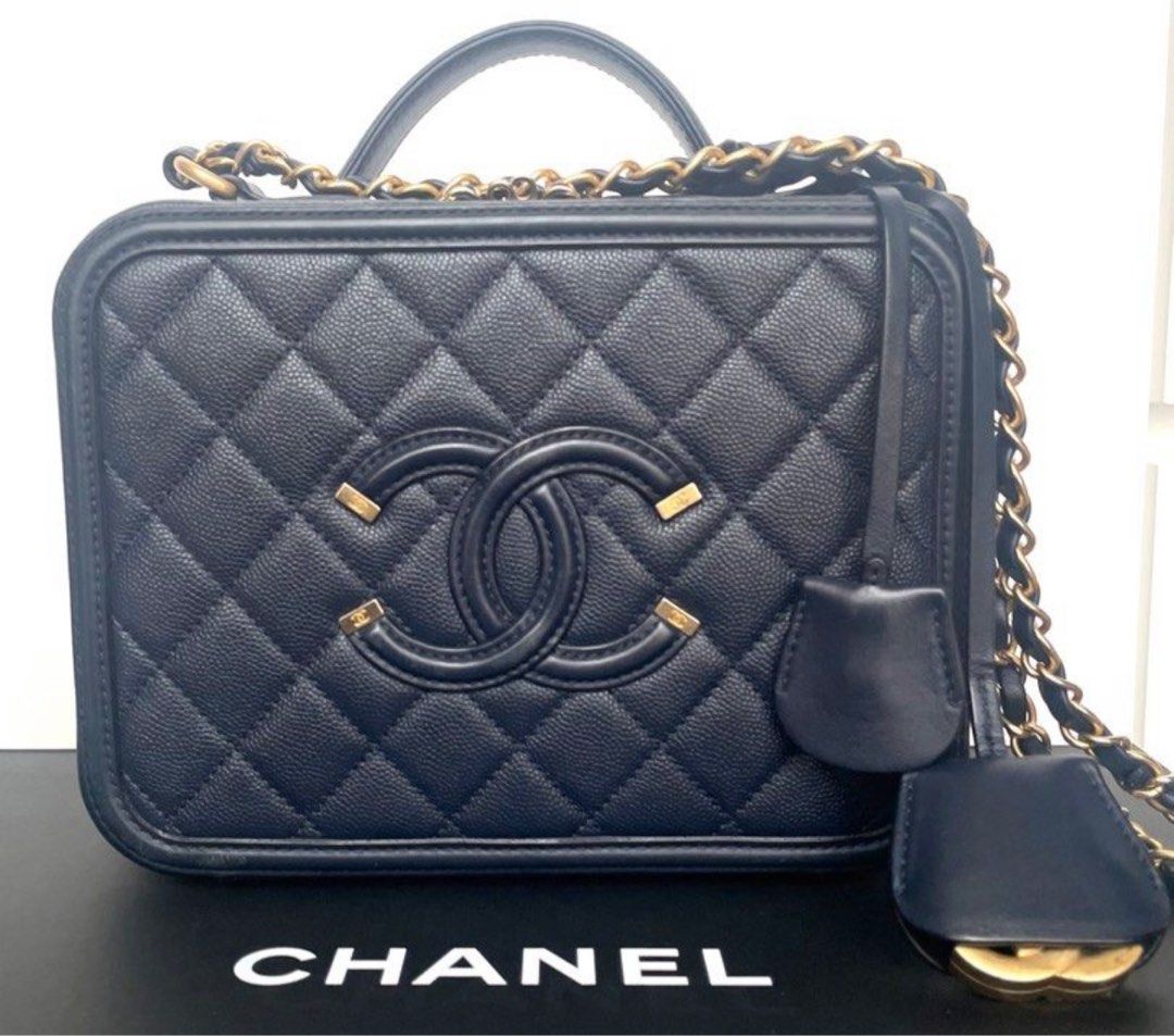 Chanel vanity shop case 2018