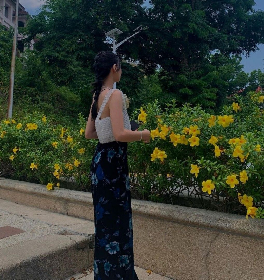 Classy floral strappy maxi dress (vintage) (Category: Dresses) located in Manila. Submitted by gelatto (Listing ID 1237398683, Image 3). Description: - swear this is super nice in actual!! - super nakak sexy!! - super steal to bought it for almost 1k in an ig shop - hard to let go but i badly need funds - my height is 5'2 for reference.