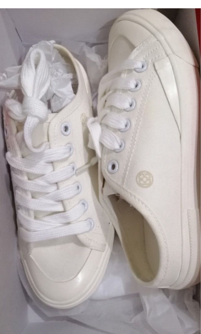 cln white shoes