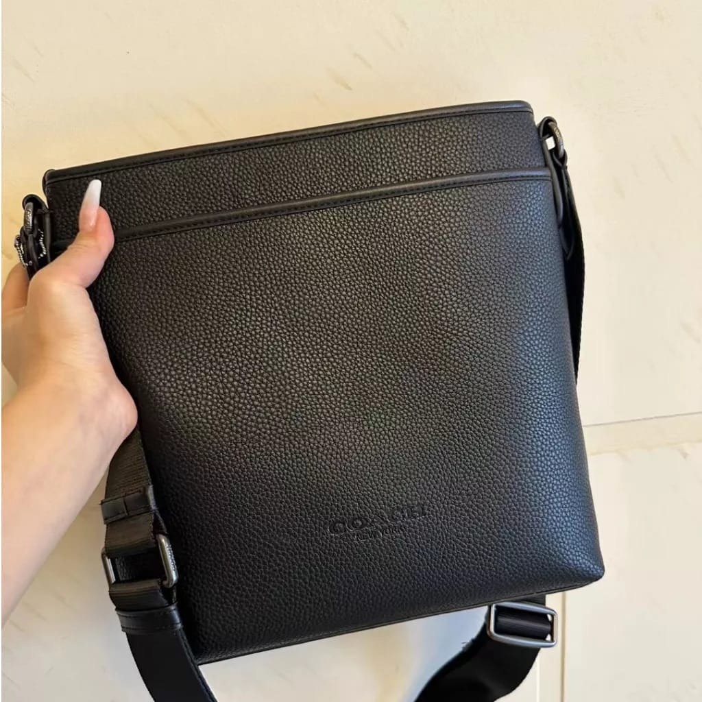 Coach Gotham Slim Crossbody In Pebble Leather (Men Sling Messenger