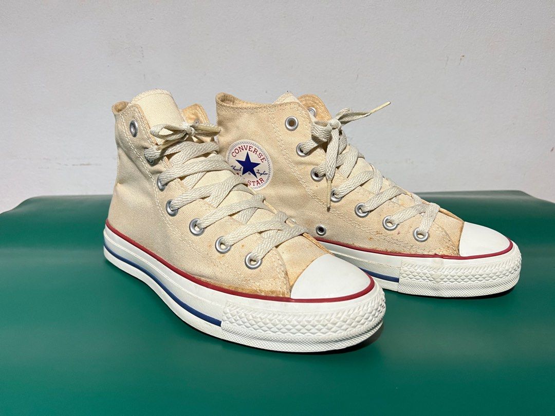Converse cream store