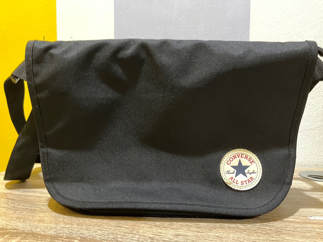 CONVERSE MESSENGER BAG, Men's Fashion, Bags, Sling Bags on Carousell