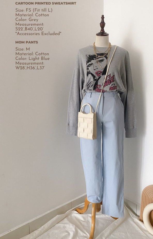 Sweatshirt and mom jeans store