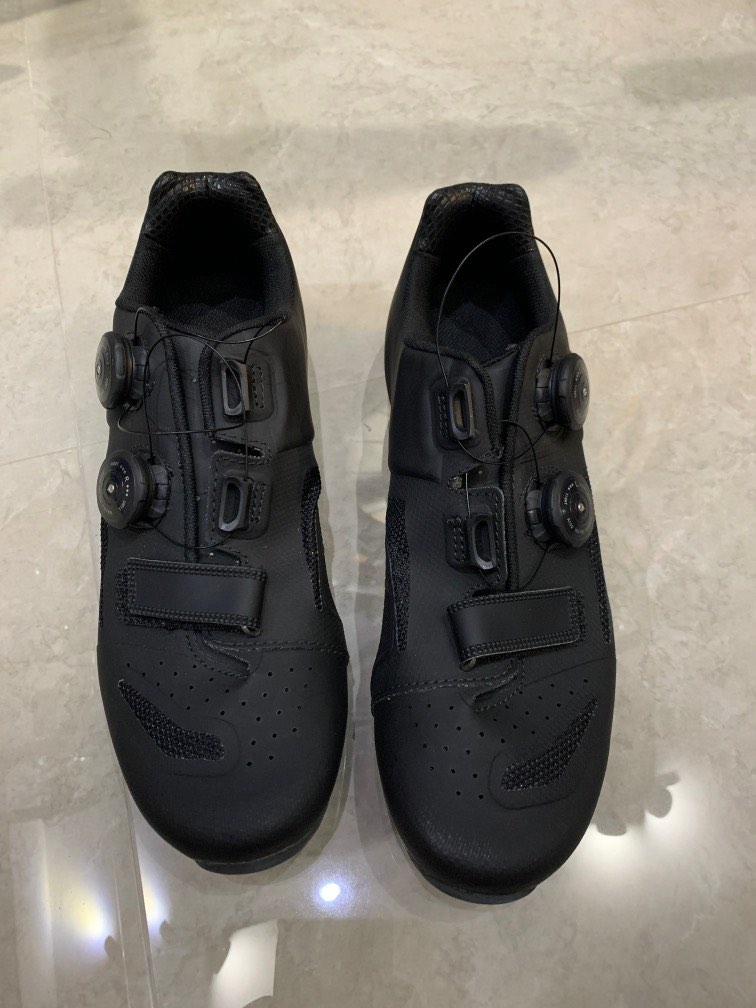 decathlon shoes price