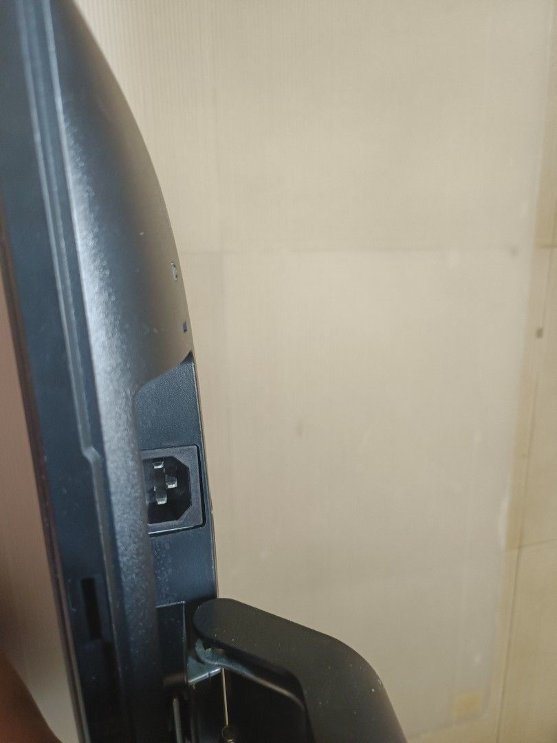 Dell LCD Monitor 18.5 inch62863059792515114