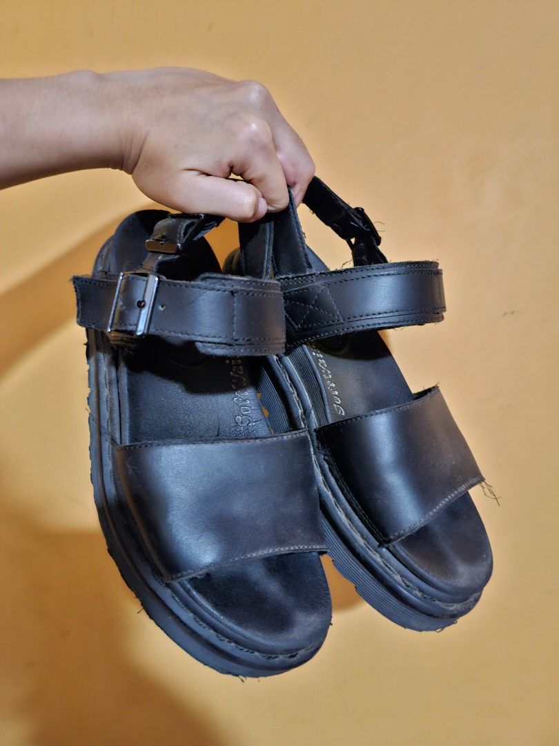 Dr martens voss sandals blue top