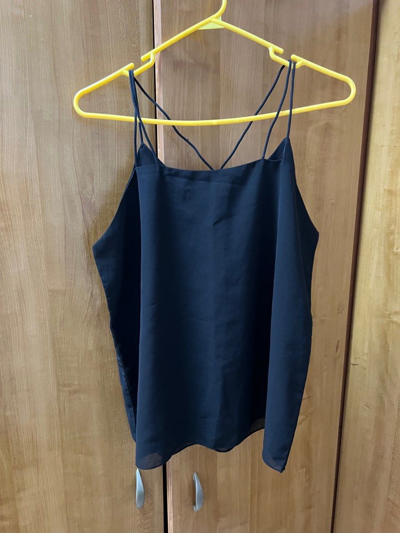 Dresses (Category: Dresses) located in Singapore. Submitted by sunflower_ss (Listing ID 1237391859, Image 3). Description: .