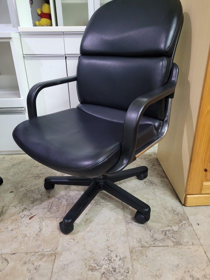Executive office chair Japan surplus on Carousell