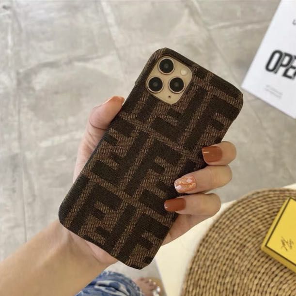 Phone case fendi hotsell
