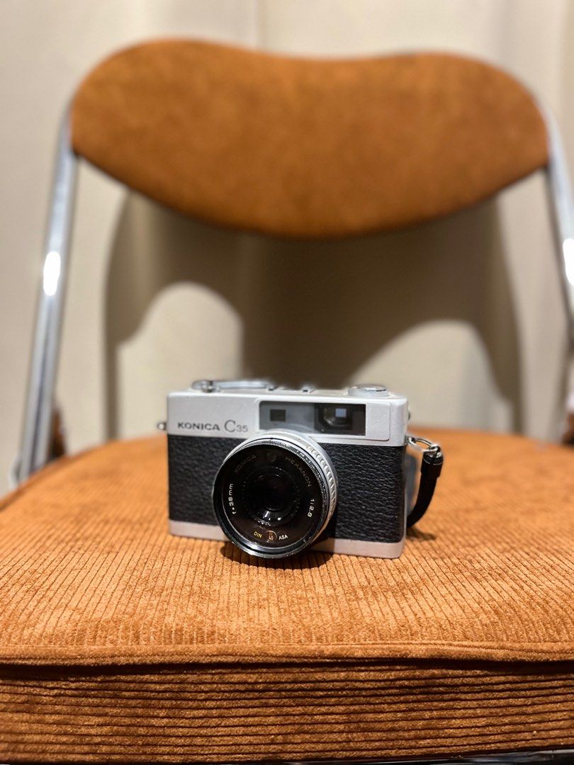 Film Camera Konica C35 (Category: Cameras) located in Rizal. Submitted by cyrillebee (Listing ID 1237372678, Image 1). Description: Working well, tested two times already. DM me for sample shots, Bought it for 3,500 I could go lowest as 2k as I operate maintenance cleaning in Quiapo. Rest assured it is working well and in good condition..