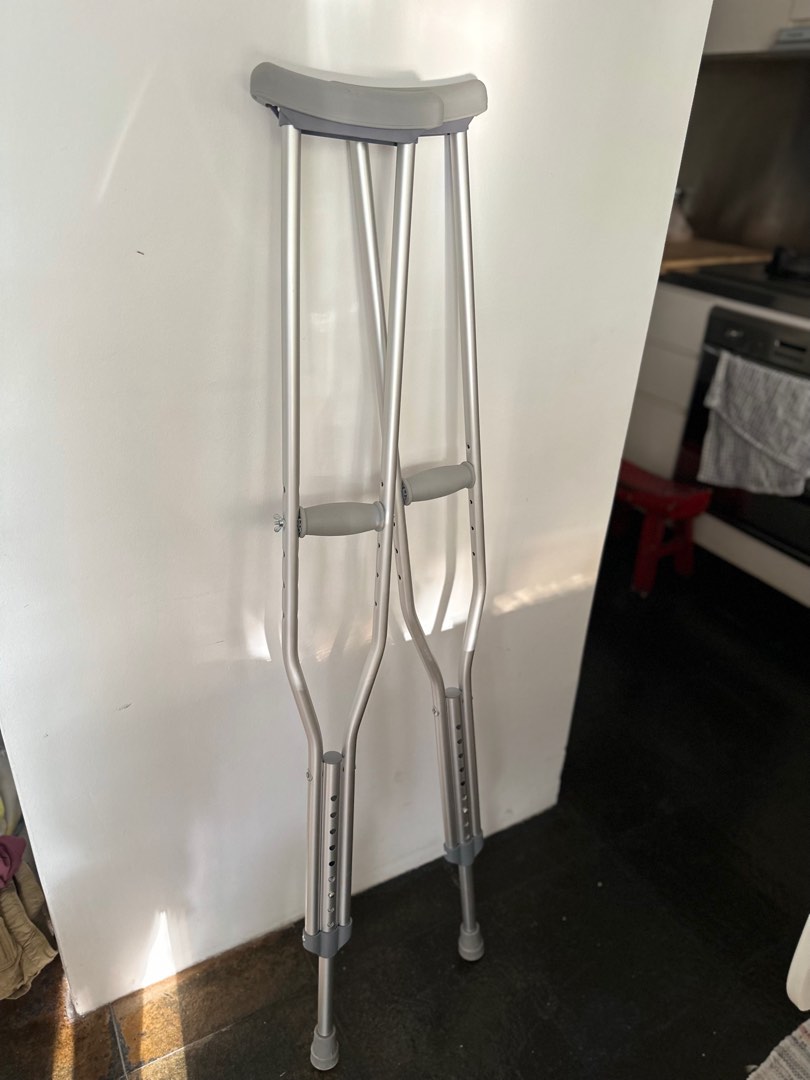 Free Crutches Novena , Health & Nutrition, Assistive & Rehabilatory