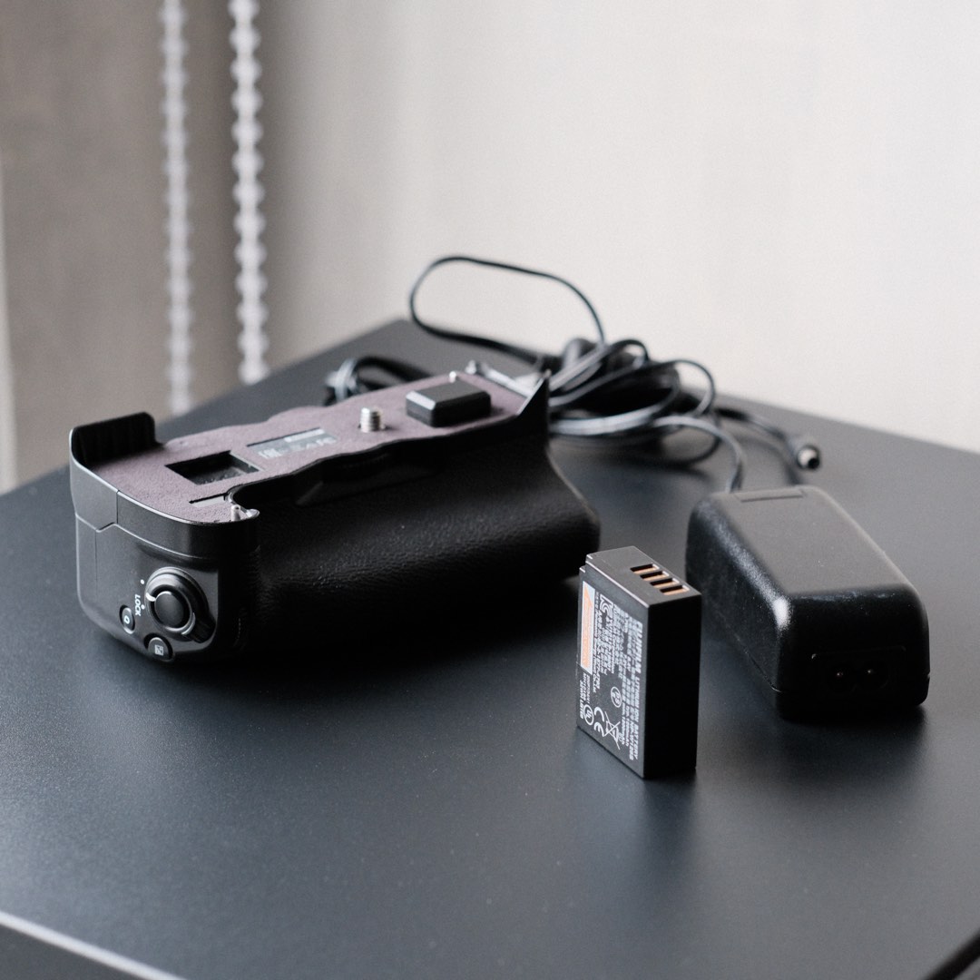 Chargeur De Batterie Compatible Fujifilm XF1 - Chargeur Rapide Avec Adaptateur Allume-Cigare 12V