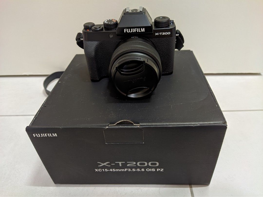 Fujifilm XT200 Mirrorless Camera, Photography, Cameras on Carousell