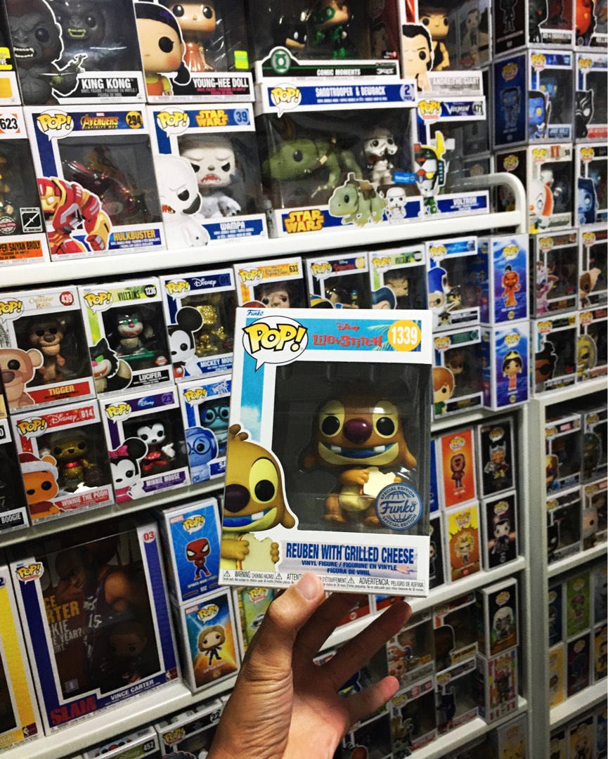 Figurine Funko Pop Disney Lilo and Stitch Reuben with Grilled Cheese pas cher