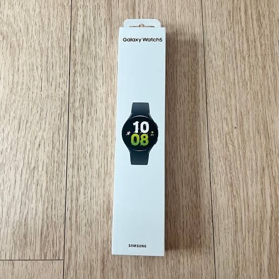 Galaxy Watch 5 44mm 100 Original BrandNew Sealed Box Money