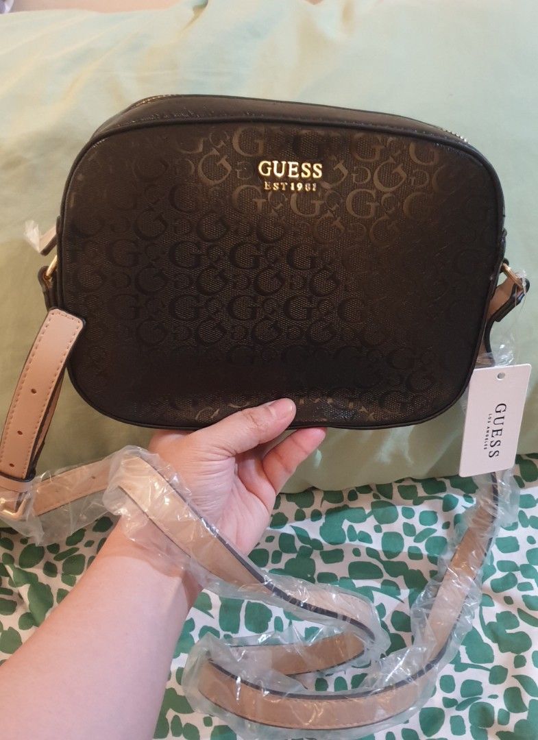 Guess bag on Carousell