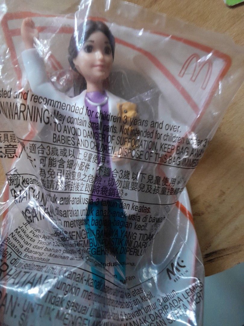 Barbie discount vet doll