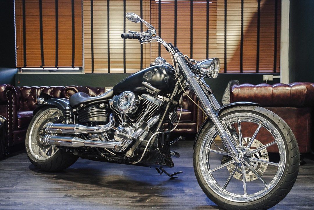 Harley Davidson Softail FXCWC Rocker Custom, Motorcycles, Motorcycles ...