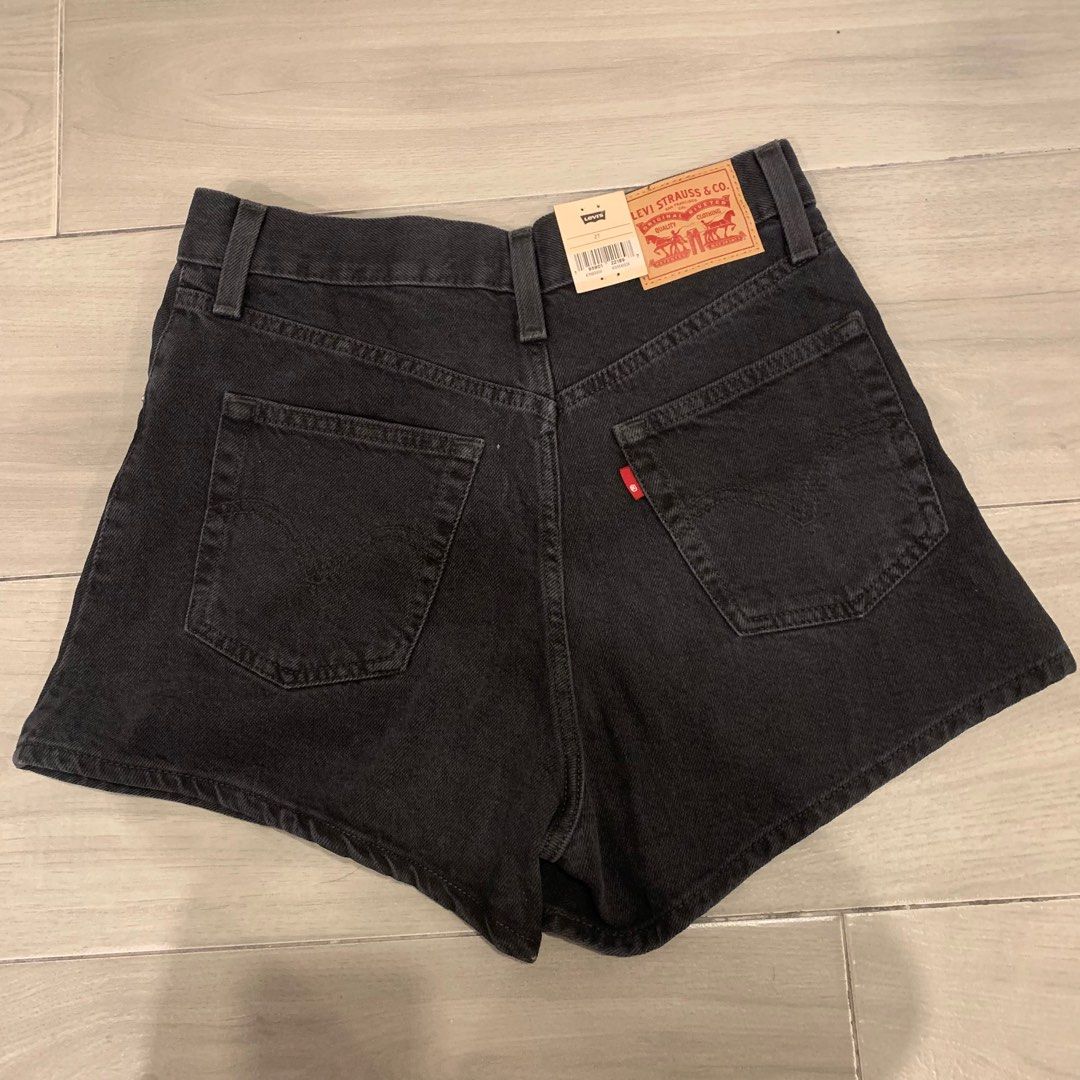 Levi's High Waisted Mom Shorts, Women's Fashion, Bottoms, Shorts on  Carousell