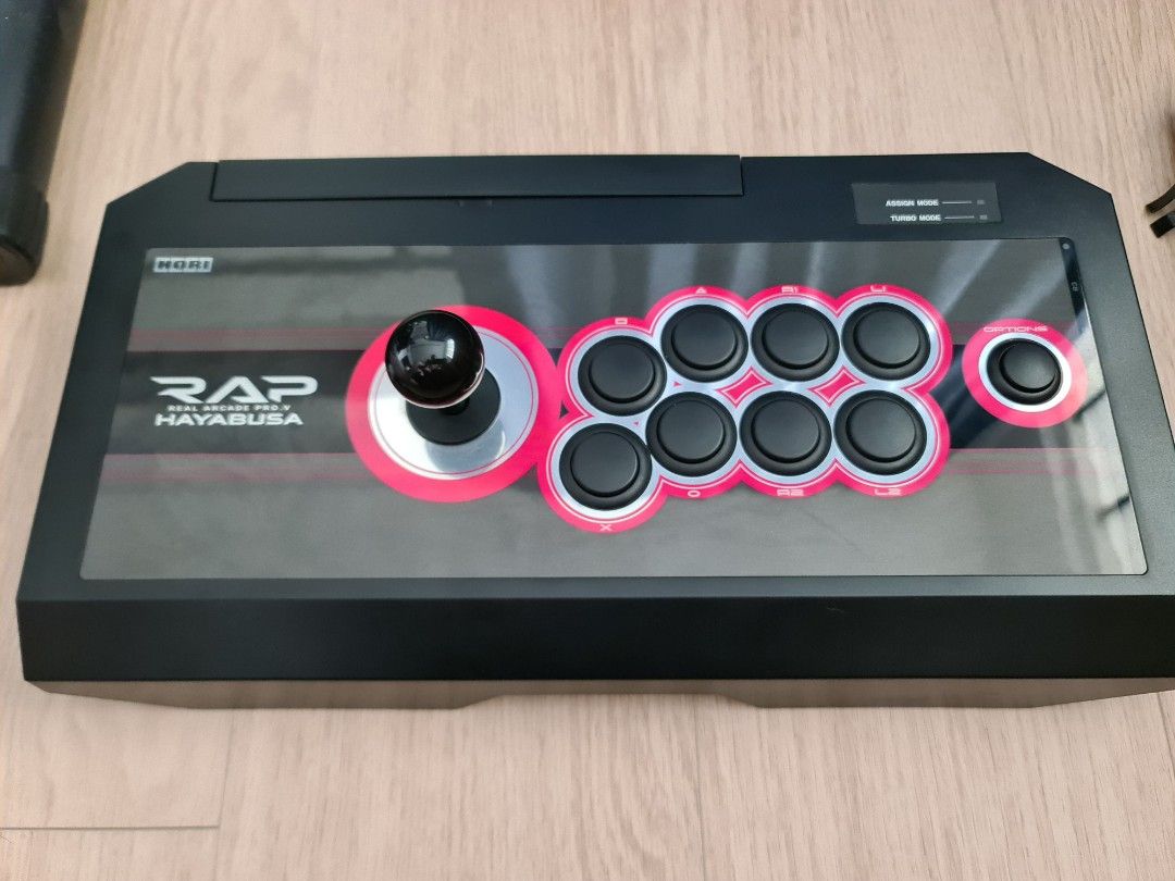 Hori real arcade pro.v hayabusa fighting stick for ps 3 ps4 pc only