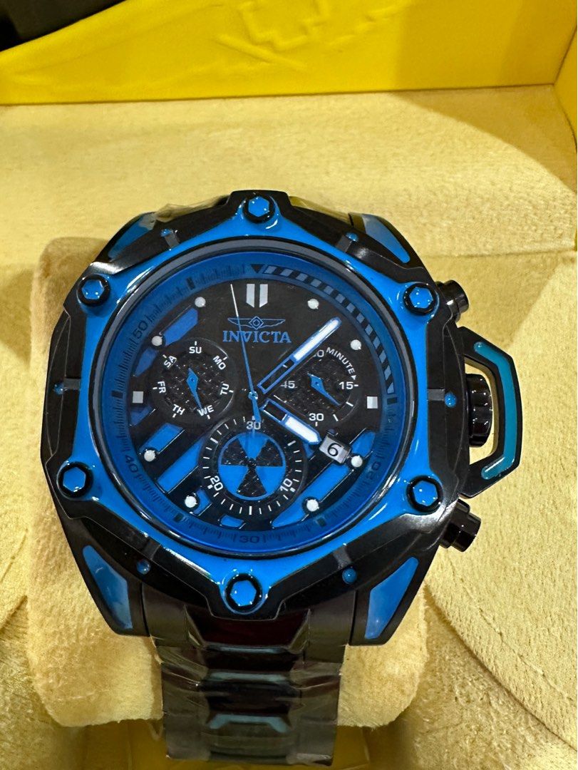 Invicta clearance sea monster