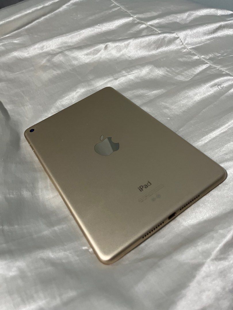 Ipad Mini 4 (Category: iPad) located in Singapore. Submitted by ameerabeaute (Listing ID 1237401438, Image 2). Description: Ipad Mini 4 16GB - Gold Lightly used by my daughter. Light dent (as per 3rd pic) For serious buyers only . Collect at Jurong West.