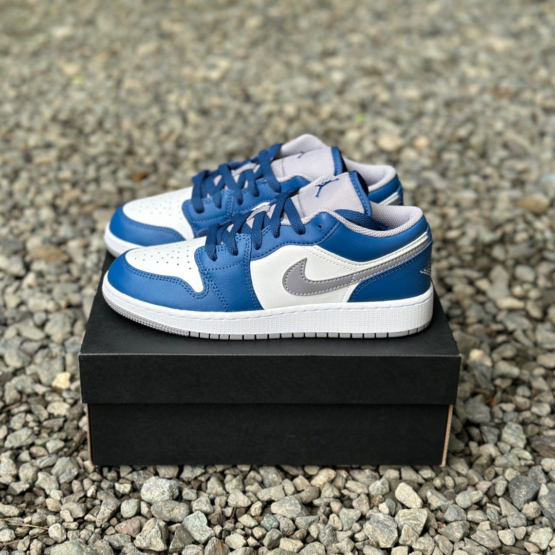 Jordan 1 low true blue GS, Women's Fashion, Footwear, Sneakers on