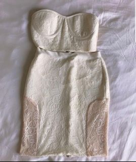 (Category: ) located in . Submitted by 1908.preloveddashdoll (Listing ID 1237461464, Image 1). Description: .