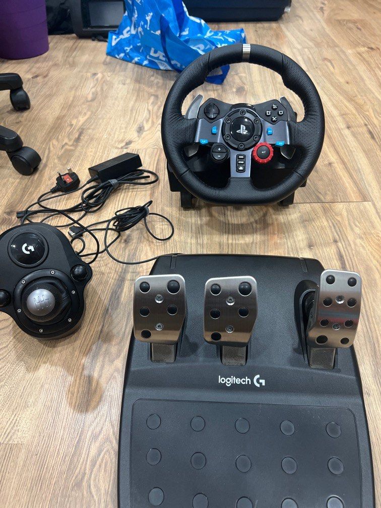 Logitech g29 + Shifters, Video Gaming, Video Game Consoles, PlayStation