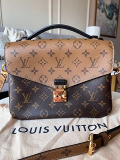 Louis Vuitton Monogram Reverse Canvas Pochette Metis Bag Louis Vuitton |  The Luxury Closet