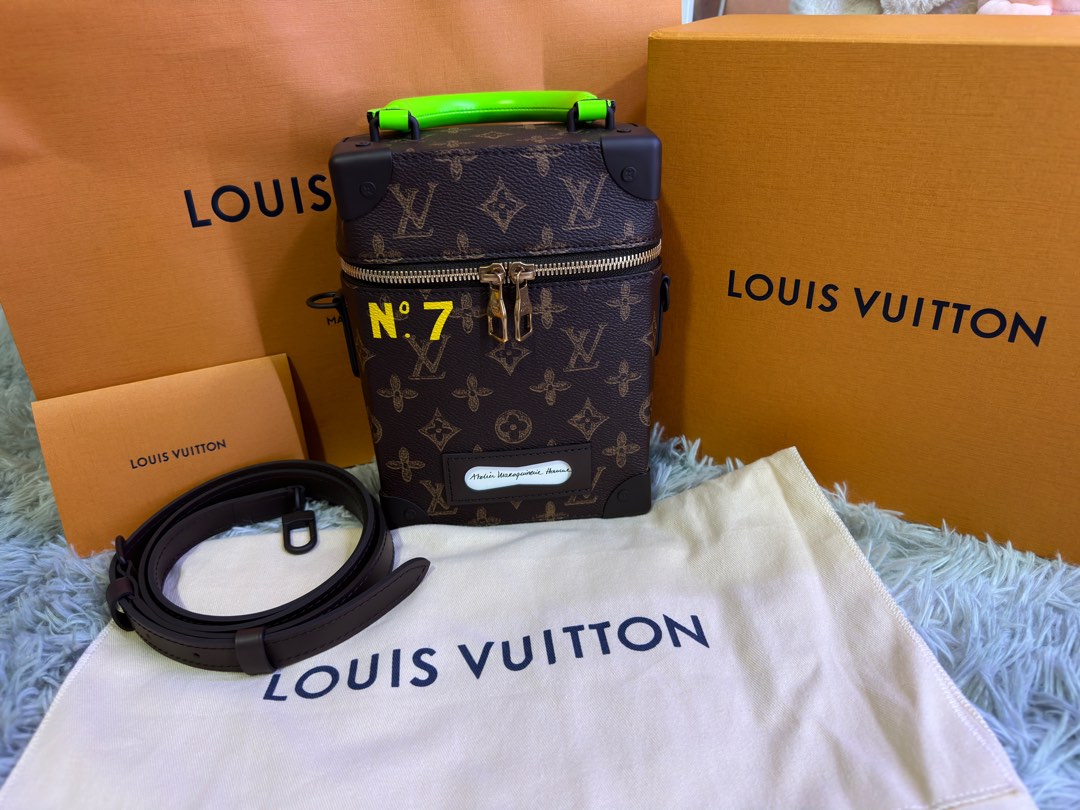 Louis Vuitton S22 Monogram/Green Vertical Box Trunk bag Virgil