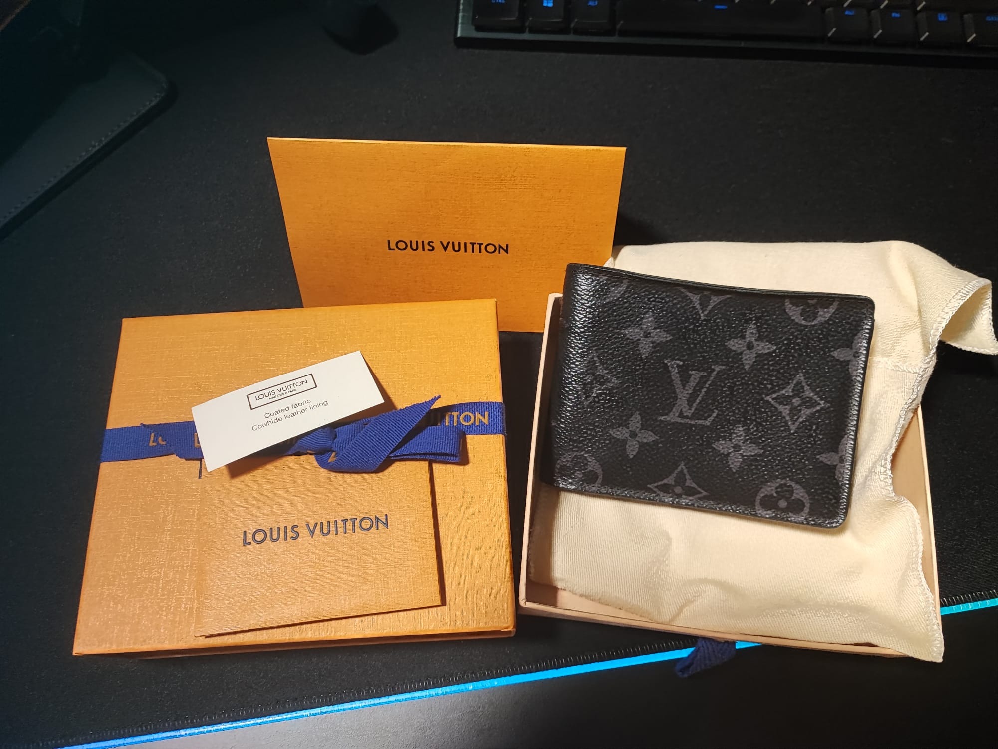 Louis Vuitton Kusama Monogram Eclipse Multiple Men's Bifold Wallet