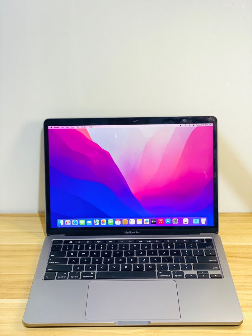 MacBook Pro 2020 13inch TouchBar Two Thunderbolt 3 Ports 8GB 256GB, Computers & Tech, Laptops