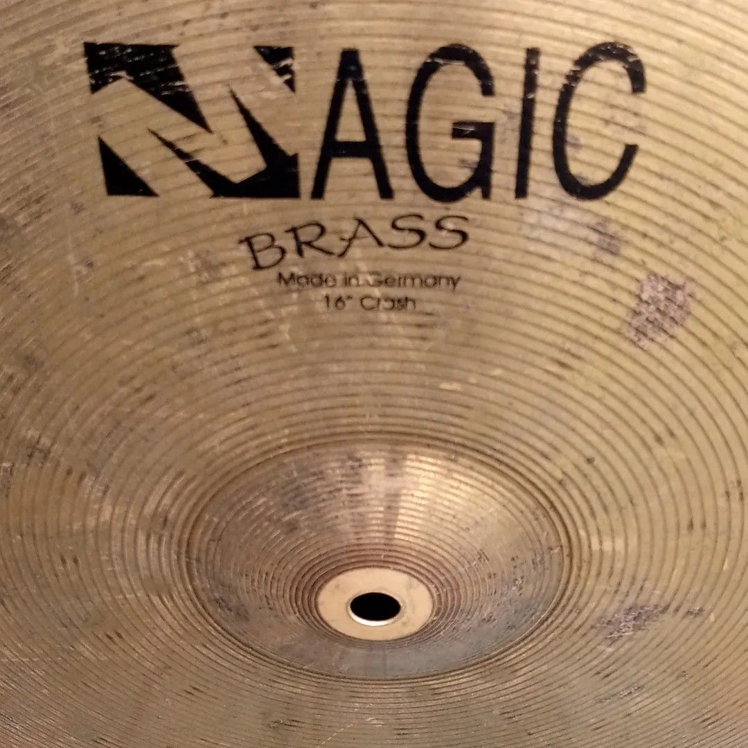 Magic brass crash cymbals 16 inch, Musik & Media, Alat di Carousell