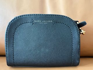 （分類：）位於 。 由 bukkle 提交（商品編號 1237467469，圖片 1）。簡介： 。