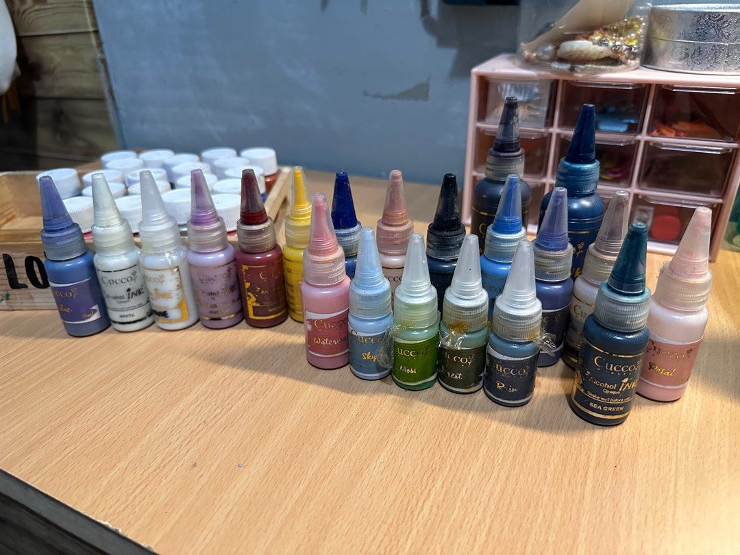Mica Powder and Cucco Alcohol Ink, Hobbies & Toys, Stationary & Craft