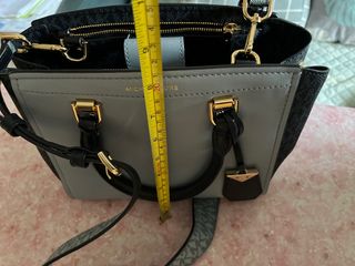 （分類：）位於 。 由 yamenwu 提交（商品編號 1237435761，圖片 1）。簡介： 。