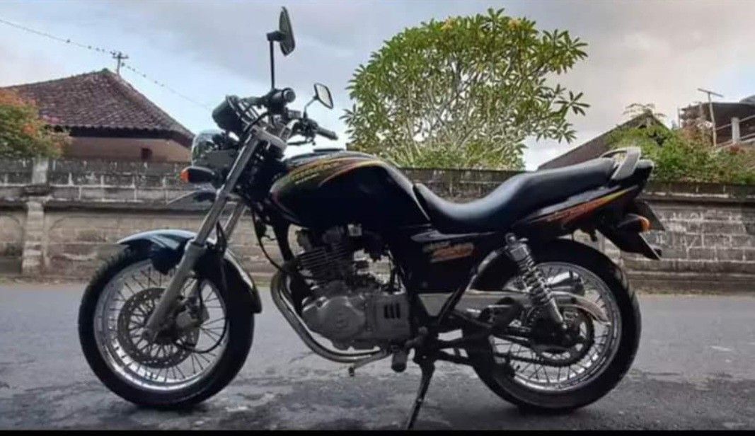 suzuki thunder 250cc