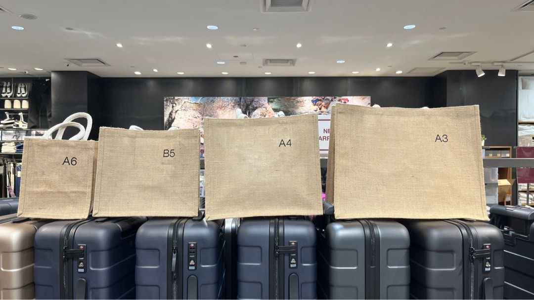 Muji Shopper Bag A4, Fesyen Wanita, Tas & Dompet di Carousell