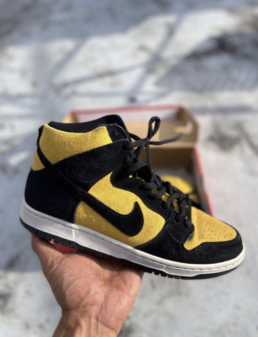 Nike Sb Dunk High Golden Rod Men s Fashion Footwear Sneakers on