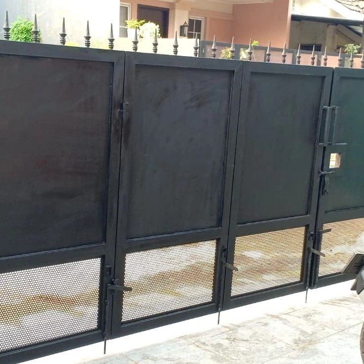 Pagar besi kombinasi plat eser dan expanda, Perabotan Rumah di Carousell