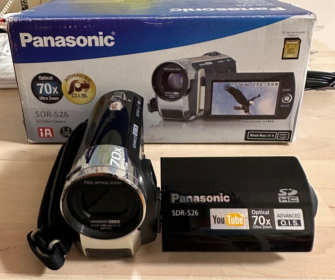 Panasonic video camera SDRS26, 攝影器材, 攝錄機 Carousell