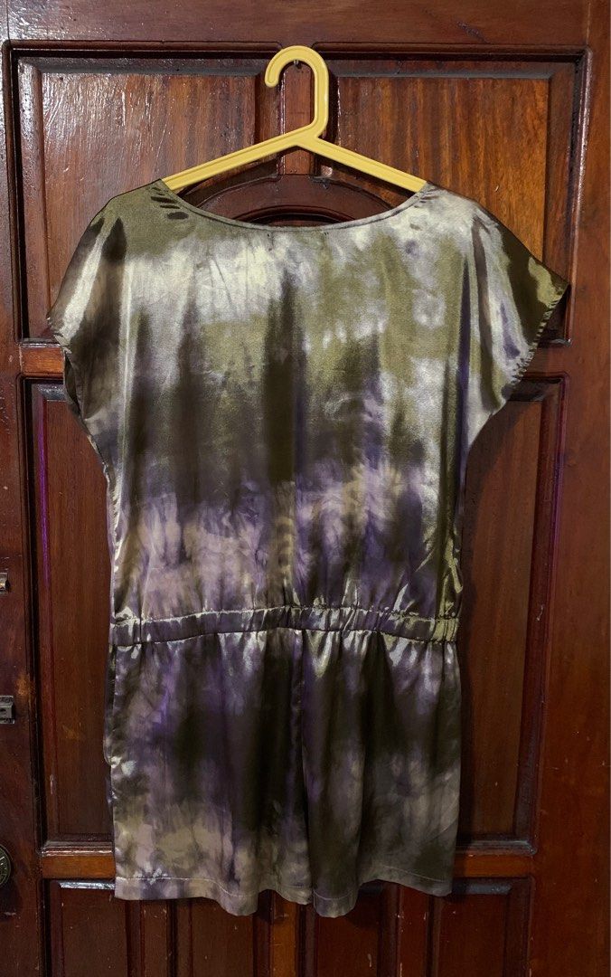 Plains & Prints Romper (Category: Rompers) located in Makati City. Submitted by Prettynette (Listing ID 1237514202, Image 3). Description: Very good condition Actual color - metallic brown No flaw.