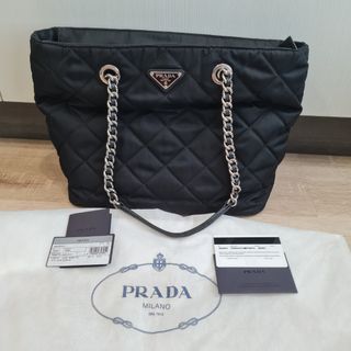 PRADA Bandoliera Tessuto Nylon & Saffiano Chain Bag Nero, Women's Fashion,  Bags & Wallets, Purses & Pouches on Carousell