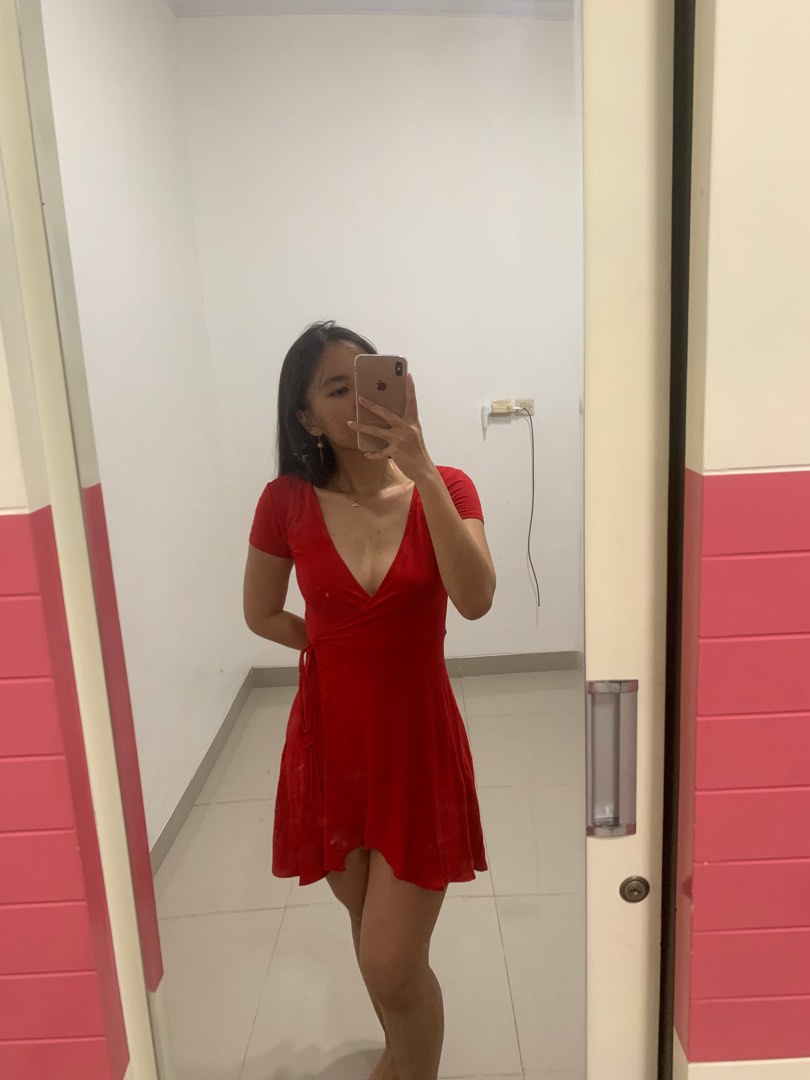 Red dress forever 21 on Carousell