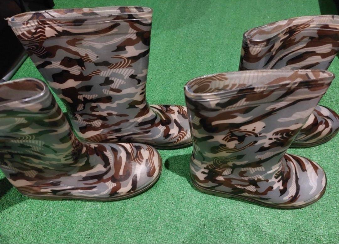 Rain boots kids sale best sale