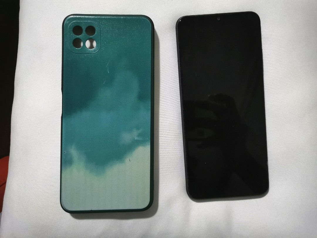 SAMSUNG A22 5G (Like New) with FREE CASING (Category: Samsung) located in Manila. Submitted by angelcru8 (Listing ID 1237468619, Image 2). Description: Samsung A22 5G Rom :128Gb Ram: 6Gb Color : Gray With FREE CASING (pls see pic attached) Used for 6months only No known scratches What you see is what you get.