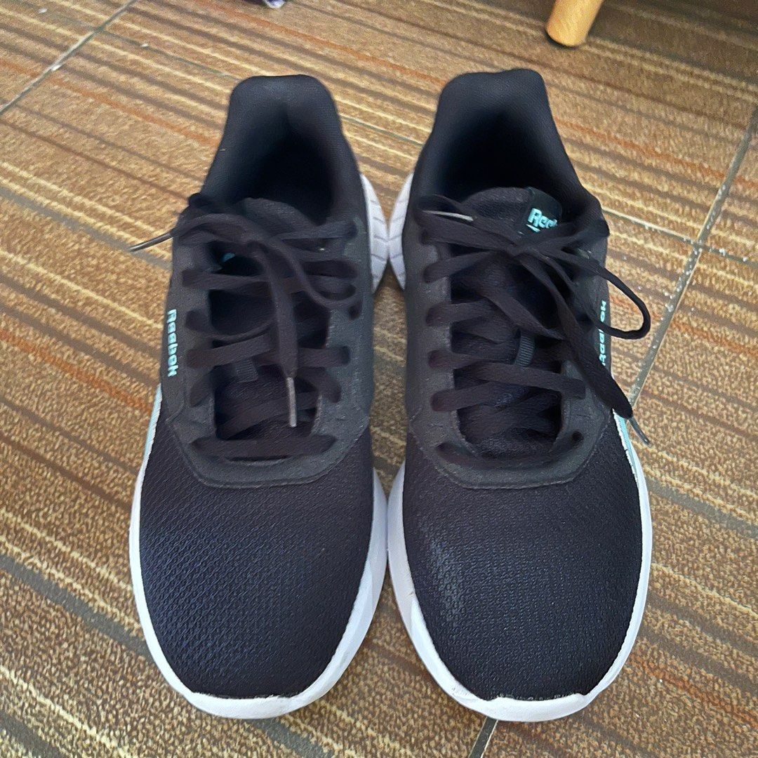 Reebok sepatu on sale
