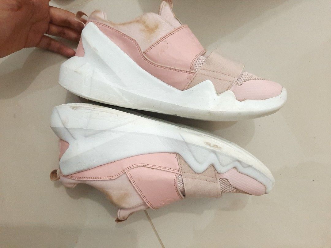skechers d'lites dlt-a