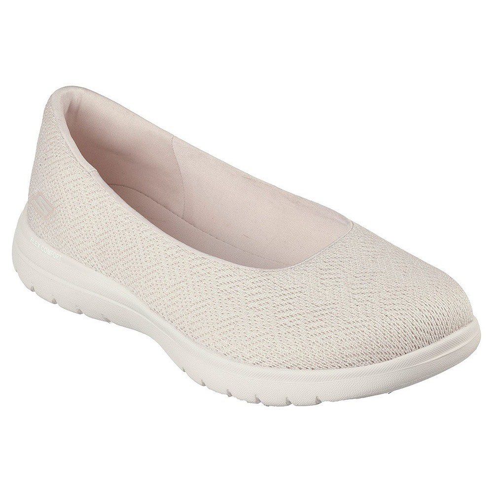Skechers on the cheap go natural